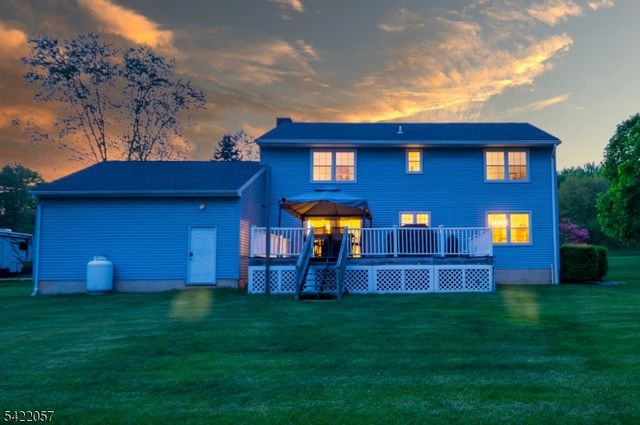 64 Country Club Ln, Harmony Twp., NJ 08865