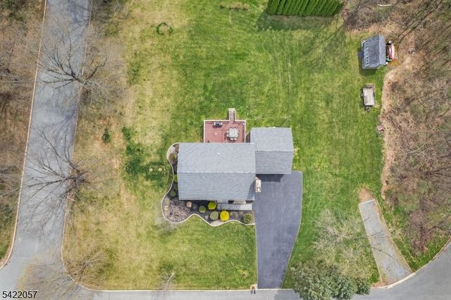 64 Country Club Ln, Harmony Twp., NJ 08865