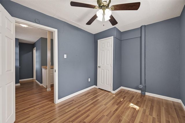 216 Burr Street, Houston, TX 77011