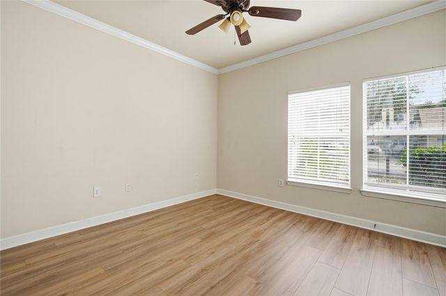 18125 STERLING GATE CIRCLE 18125, Tampa, FL 33647