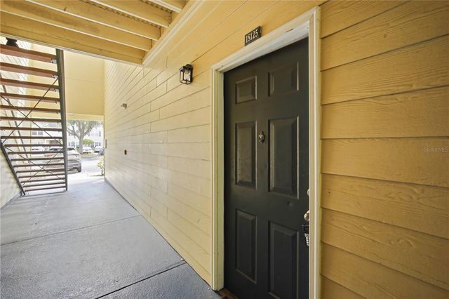 18125 STERLING GATE CIRCLE 18125, Tampa, FL 33647