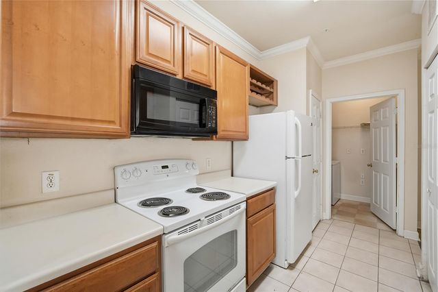 18125 STERLING GATE CIRCLE 18125, Tampa, FL 33647