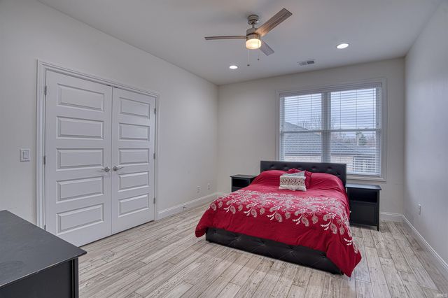 8671 Angel Drive, Newburgh, IN 47630