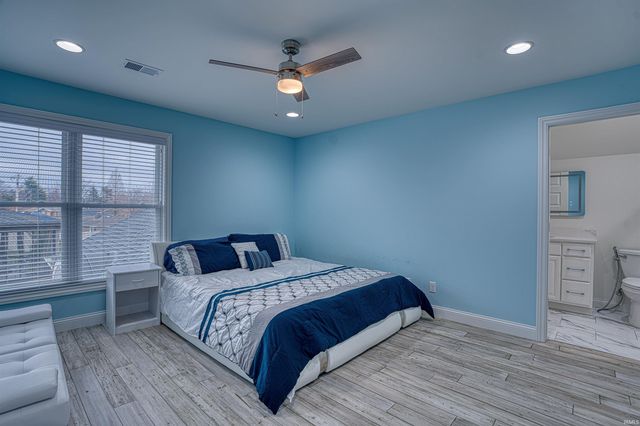 8671 Angel Drive, Newburgh, IN 47630