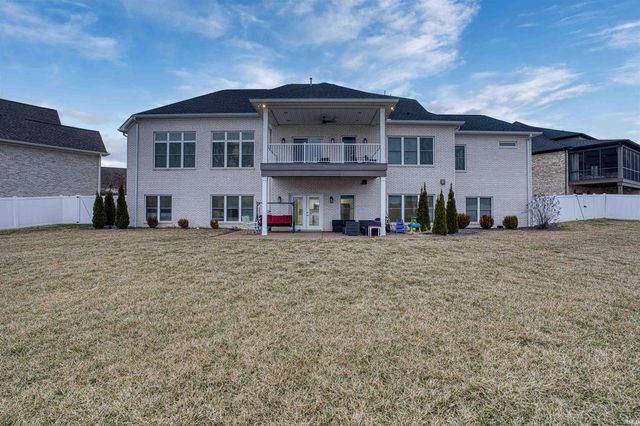 8671 Angel Drive, Newburgh, IN 47630