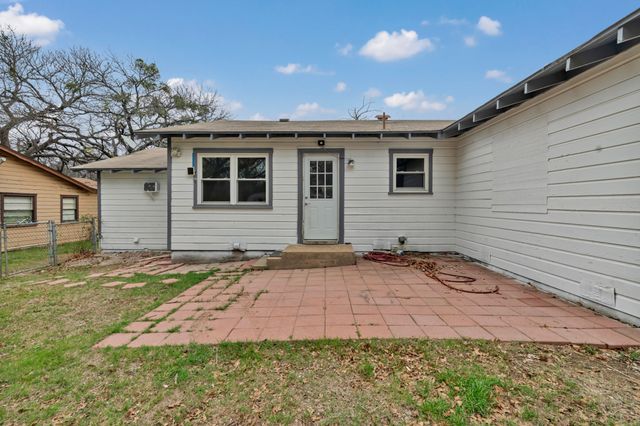 1836 Junius Street, Fort Worth, TX 76103