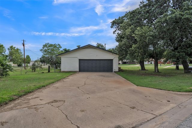 508 SE 25th Avenue, Mineral Wells, TX 76067