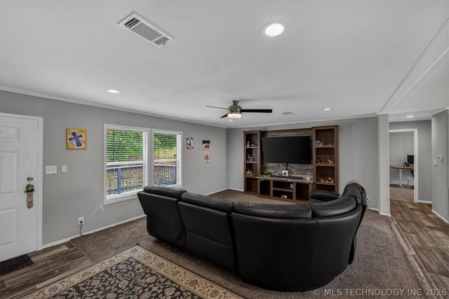 9399 W 470, Pryor, OK 74361