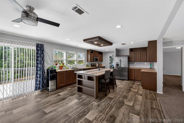 9399 W 470, Pryor, OK 74361