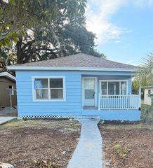 323 DORSETT AVENUE, Lake Wales, FL 33853