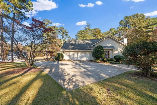 7064 Brigade Court, Villa Rica, GA 30180