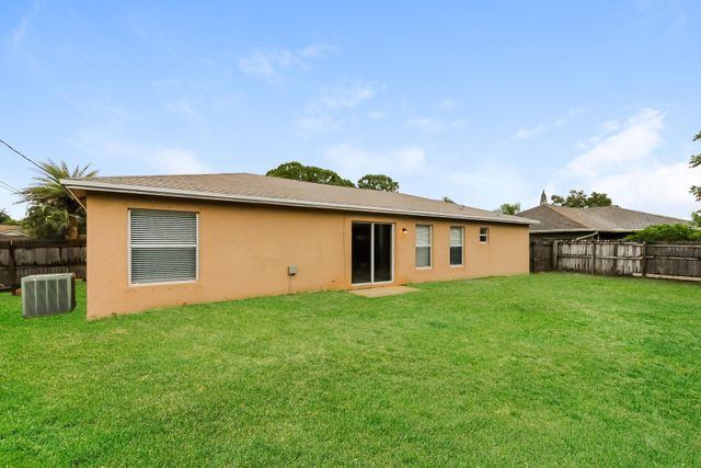 1302 SW Amboy Avenue, Port St Lucie, FL 34953