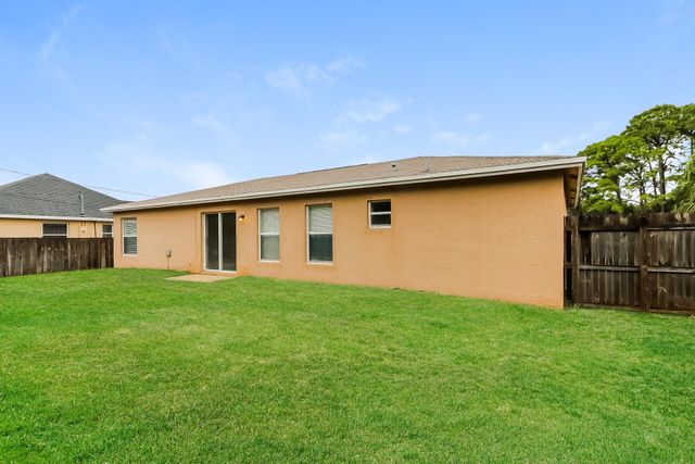 1302 SW Amboy Avenue, Port St Lucie, FL 34953