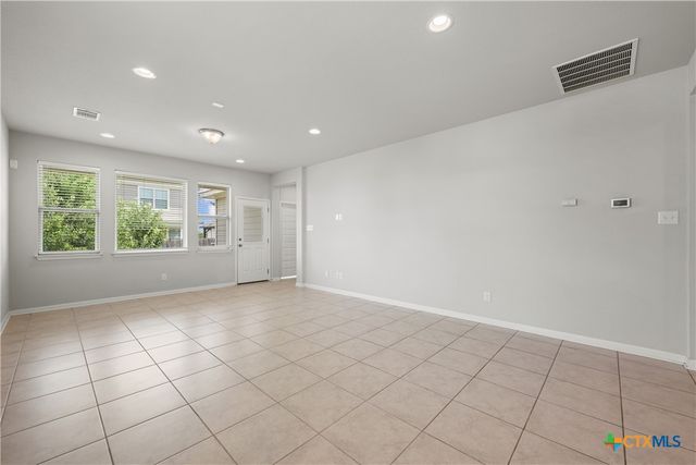 101 S Quiet Man Drive, Jarrell, TX 76537