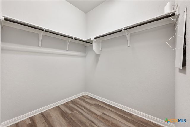 101 S Quiet Man Drive, Jarrell, TX 76537