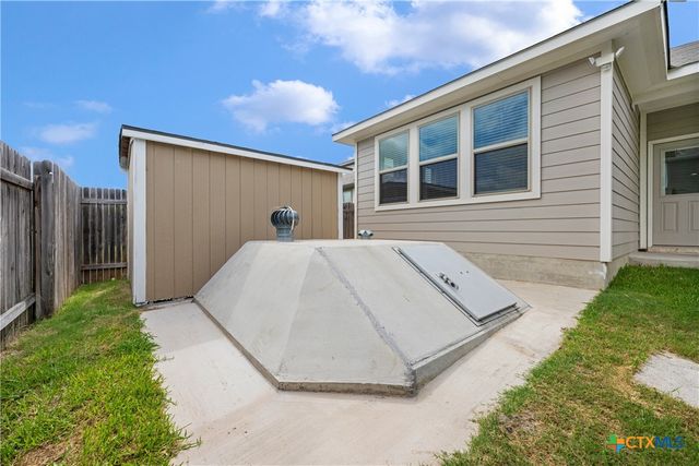 101 S Quiet Man Drive, Jarrell, TX 76537