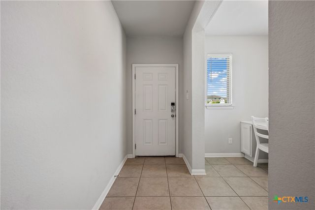 101 S Quiet Man Drive, Jarrell, TX 76537