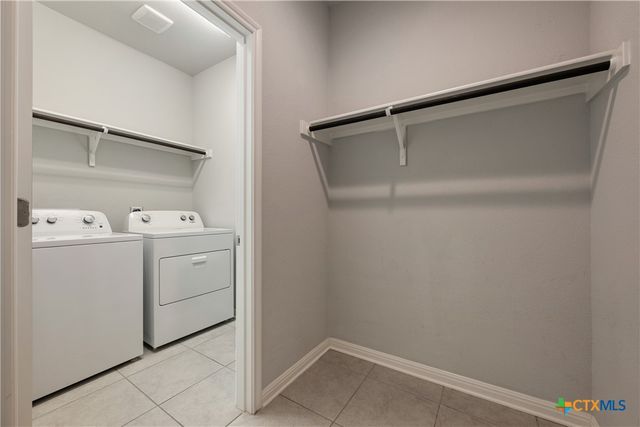 101 S Quiet Man Drive, Jarrell, TX 76537