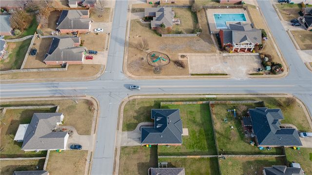 350 Coopers Farm Road, Centerton, AR 72719