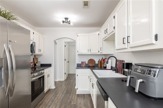 350 Coopers Farm Road, Centerton, AR 72719