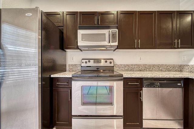 14033 SW 49th St 6, Miramar, FL 33027