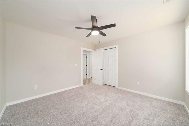 2934 S Stratford Road, Winston-salem, NC 27103