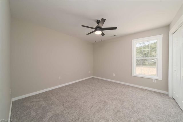 2934 S Stratford Road, Winston-salem, NC 27103