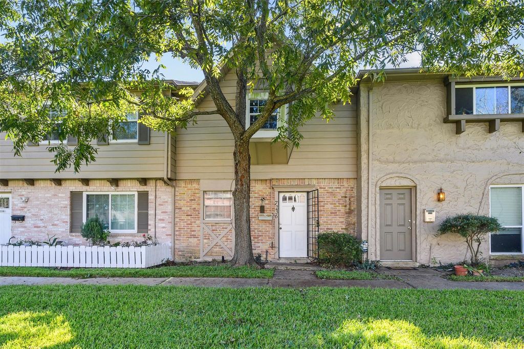 7236 Crownwest Street 7236, Houston, TX 77072