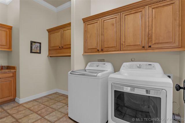 2125 W 73rd Street, Tulsa, OK 74132