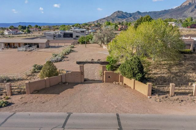 12105 San Rafael Avenue NE, Albuquerque, NM 87122