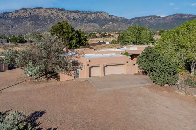 12105 San Rafael Avenue NE, Albuquerque, NM 87122
