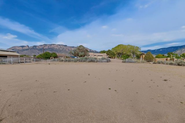 12105 San Rafael Avenue NE, Albuquerque, NM 87122