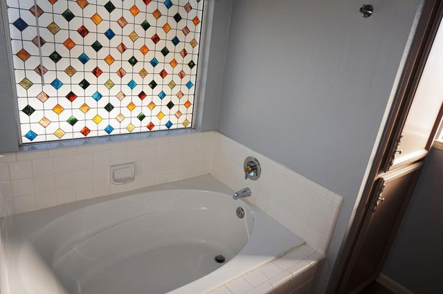 239 Fairwood Dr, Oakdale, CA 95361