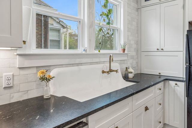 2505 W Linden Ave, Nashville, TN 37212