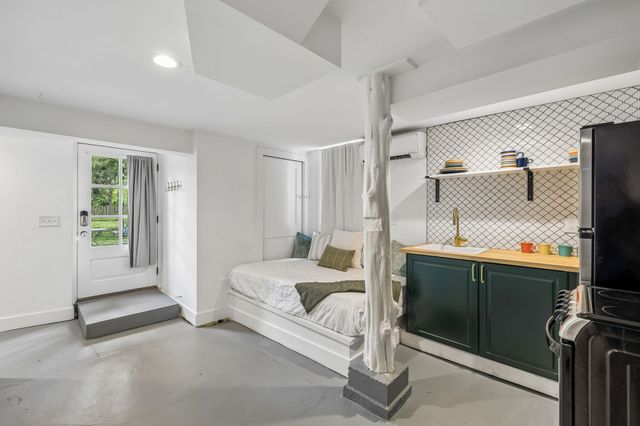 2505 W Linden Ave, Nashville, TN 37212