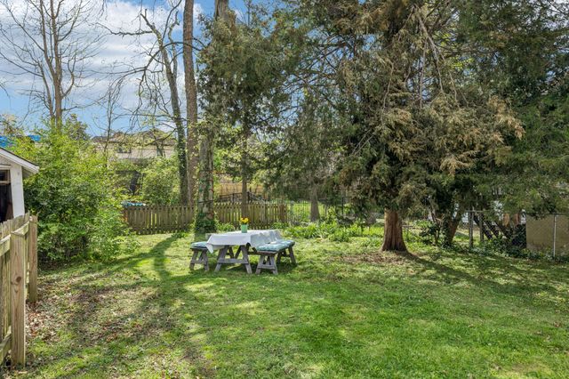 2505 W Linden Ave, Nashville, TN 37212