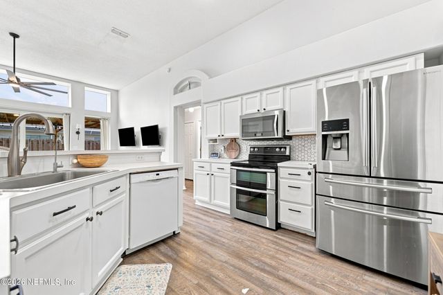 13055 BRIANS CREEK Drive, Jacksonville, FL 32224