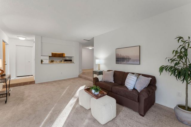 1844 Zanzibar Lane N, Plymouth, MN 55447