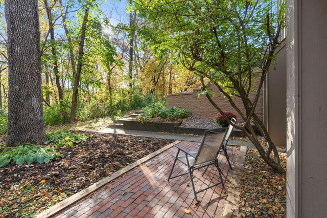 1844 Zanzibar Lane N, Plymouth, MN 55447