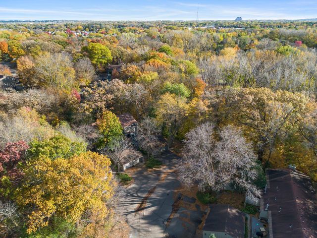 1844 Zanzibar Lane N, Plymouth, MN 55447