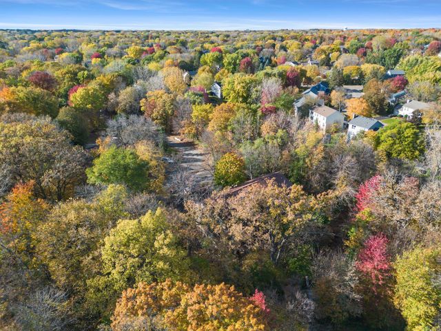 1844 Zanzibar Lane N, Plymouth, MN 55447