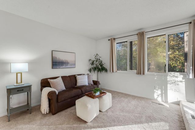 1844 Zanzibar Lane N, Plymouth, MN 55447