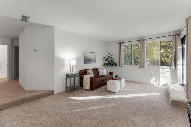 1844 Zanzibar Lane N, Plymouth, MN 55447