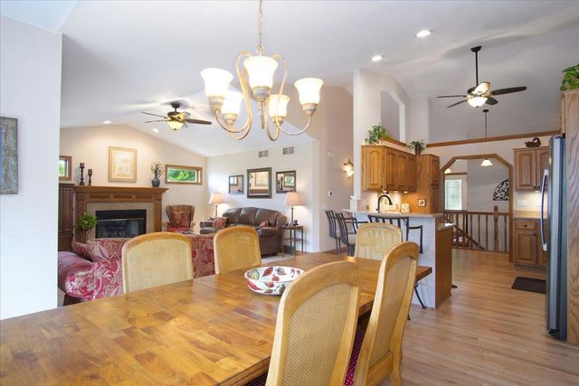 2308 Dynes Way, Sun Prairie, WI 53590