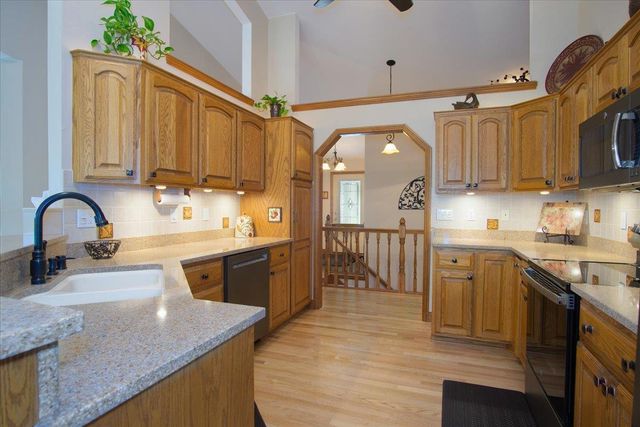 2308 Dynes Way, Sun Prairie, WI 53590