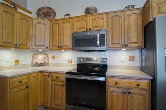 2308 Dynes Way, Sun Prairie, WI 53590