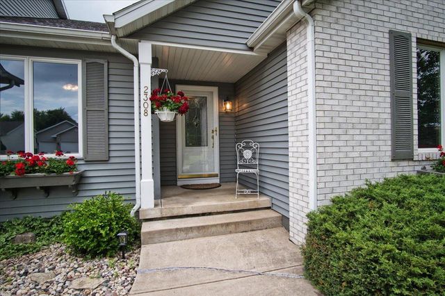 2308 Dynes Way, Sun Prairie, WI 53590