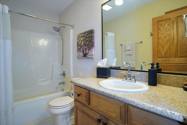 2308 Dynes Way, Sun Prairie, WI 53590