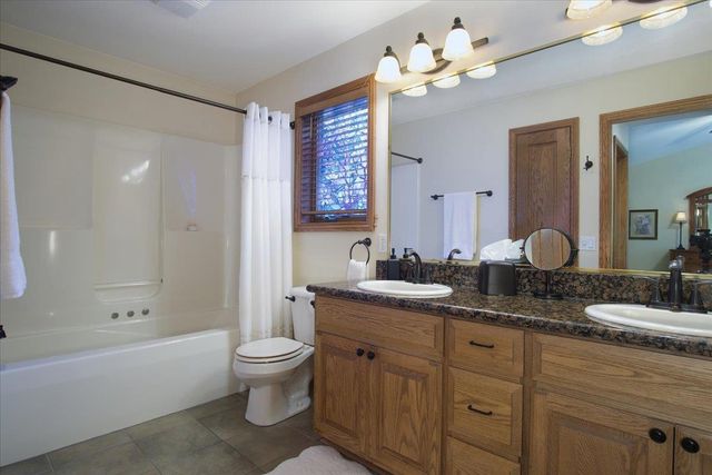2308 Dynes Way, Sun Prairie, WI 53590