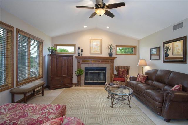 2308 Dynes Way, Sun Prairie, WI 53590